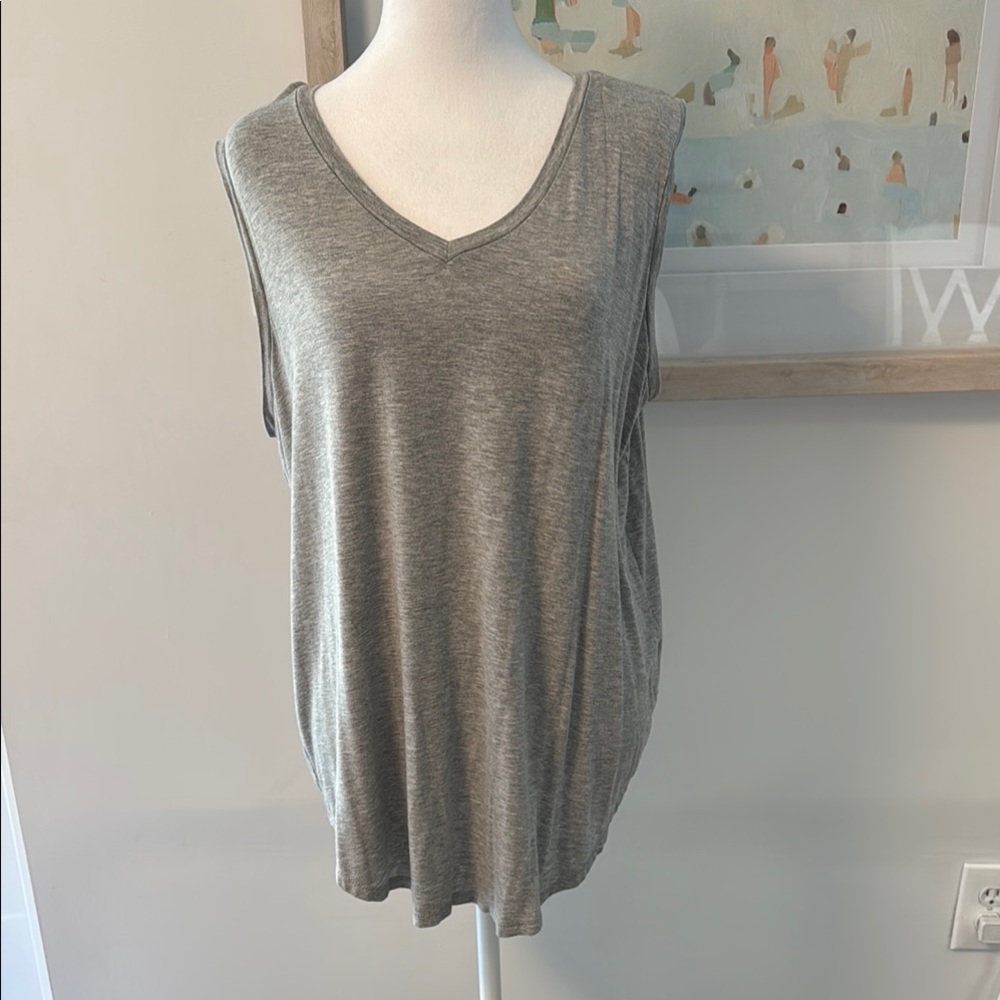 Olivia Sky Gray Sleeveless Women's Top Size 1X